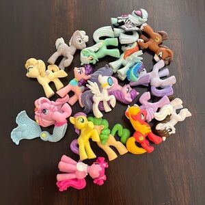 Lot of My Little Pony toys. 17 total.